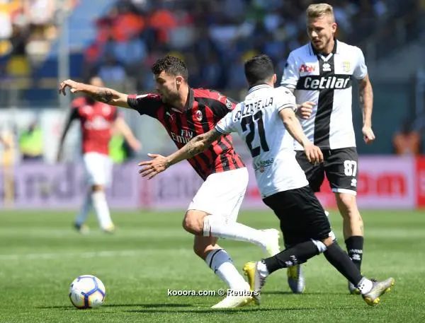 ?i=reuters%2f2019-04-20%2f2019-04-20t120212z_1300316883_rc1679d20960_rtrmadp_3_soccer-italy-prm-mil_reuters