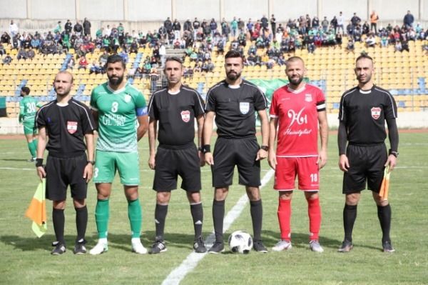 لقطة قبل انطلاق المباراة