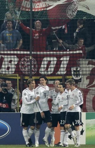 2010-11-03t203455z_01_bcr206_rtridsp_3_soccer-champions_reuters