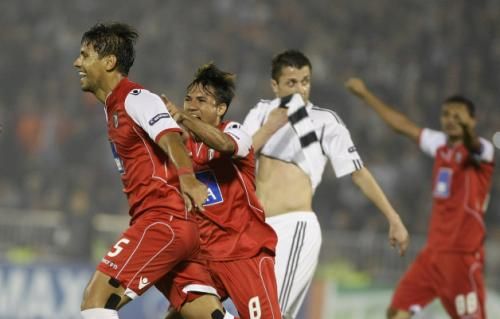 2010-11-03t204848z_01_bel106_rtridsp_3_soccer-champions_reuters