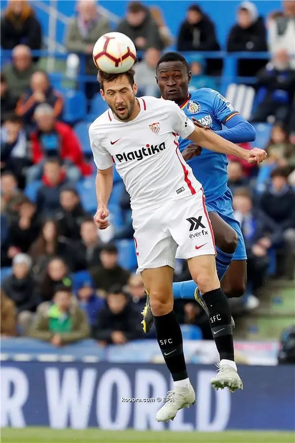 ?i=epa%2fsoccer%2f2019-04%2f2019-04-21%2f2019-04-21-07519670_epa