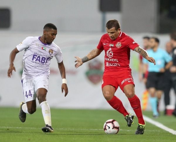 من الدوري الإماراتي