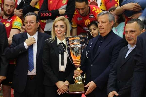 جانب من التتويج