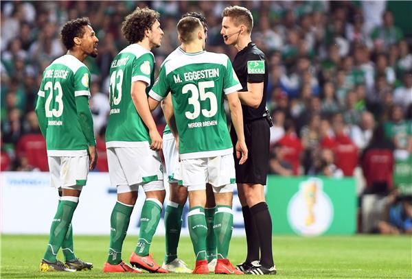 لقطة من المباراة