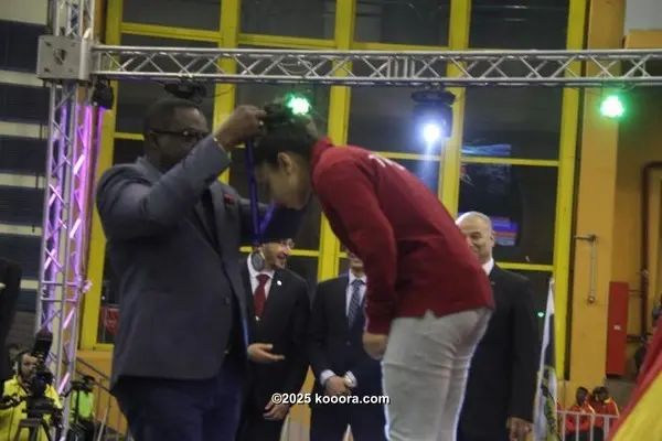 ?i=corr%2f125%2fkoo_125808