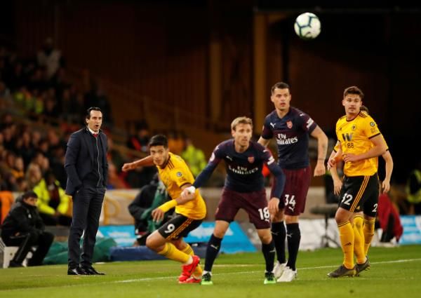  اوناي إيمري من إحدى مباريات آرسنال