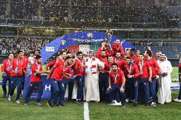 فهد حمود مع فريقه