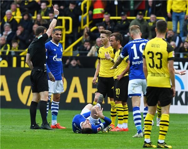 لحظة طرد ماركو رويس