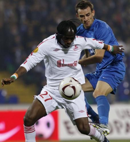 2010-11-04t191246z_01_pop04_rtridsp_3_soccer-europa_reuters