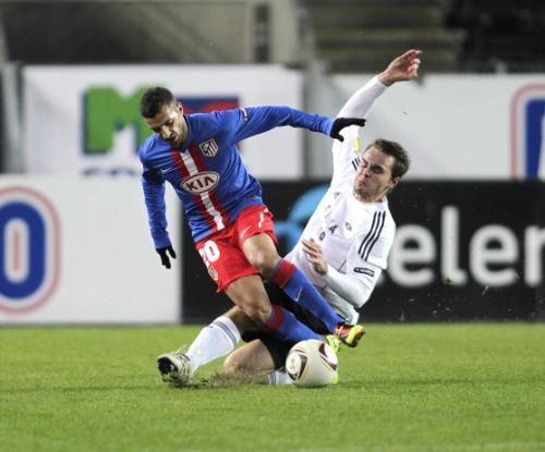 2010-11-04t192248z_01_sin36_rtridsp_3_soccer-europa_reuters