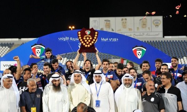 جانب من التتويج