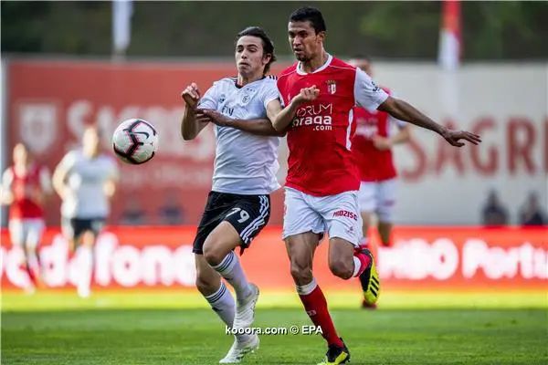 ?i=epa%2fsoccer%2f2019-04%2f2019-04-28%2f2019-04-28-07535069_epa