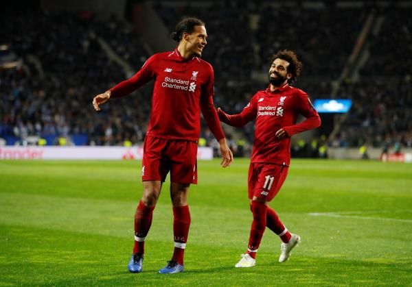 محمد صلاح وفان ديك