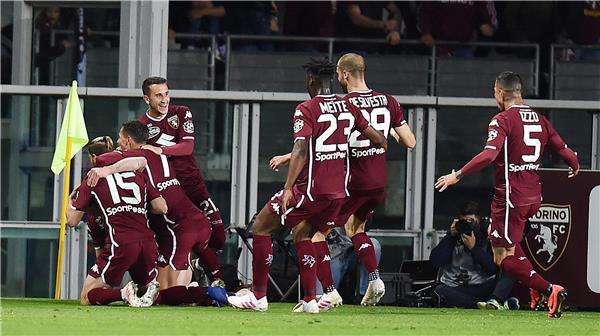 فرحة لاعبي تورينو 