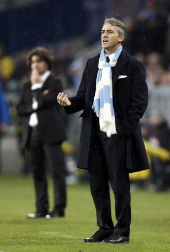 2010-11-04t193220z_01_mdj109_rtridsp_3_soccer-europa_reuters
