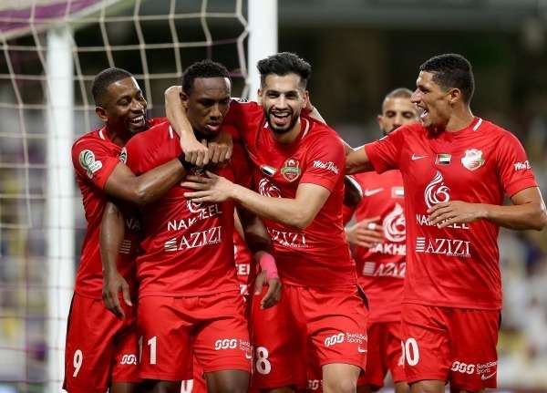 فرحة لاعبي شباب الأهلي