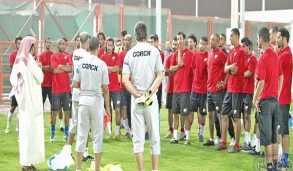 لاعبو خيطان