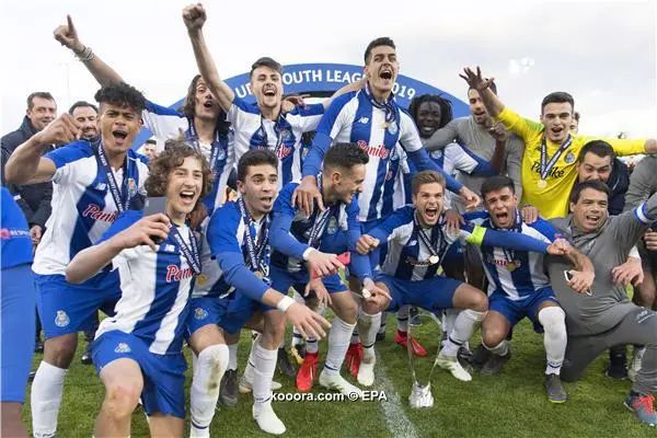 ?i=epa%2fsoccer%2f2019-04%2f2019-04-29%2f2019-04-29-07536759_epa