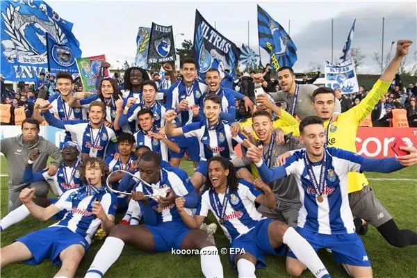 ?i=epa%2fsoccer%2f2019-04%2f2019-04-29%2f2019-04-29-07536732_epa