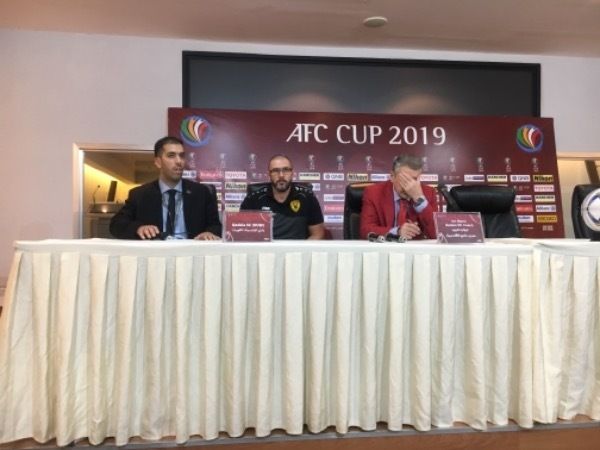 مارين خلال المؤتمر الصحفي