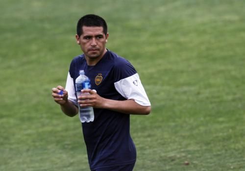 2010-11-04t224451z_01_bas104_rtridsp_3_soccer-latam_reuters