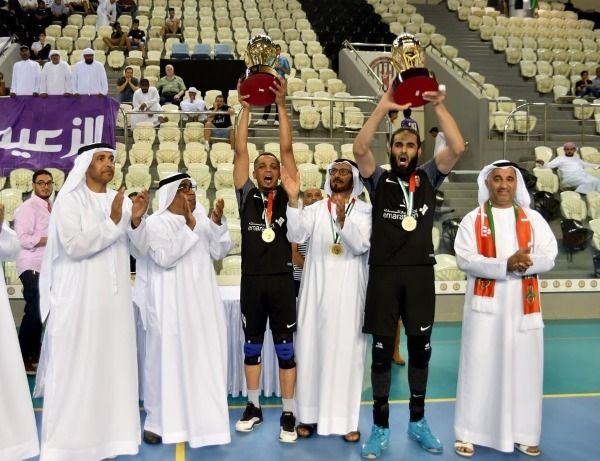 جانب من التتويج