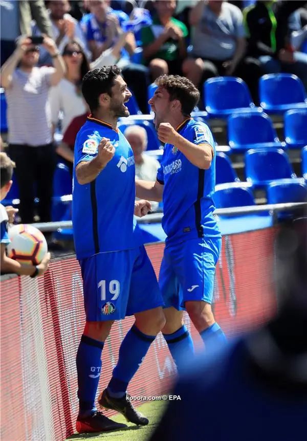 ?i=epa%2fsoccer%2f2019-05%2f2019-05-05%2f2019-05-05-07548324_epa