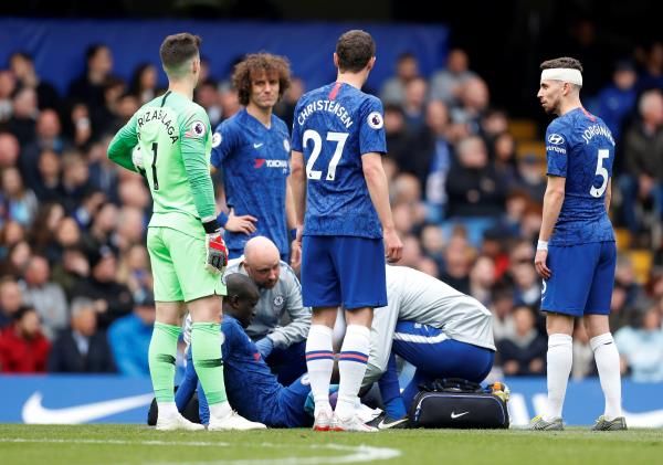 نجولو كانتي يسقط مصابًا