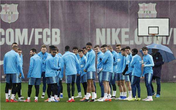 لاعبو برشلونة