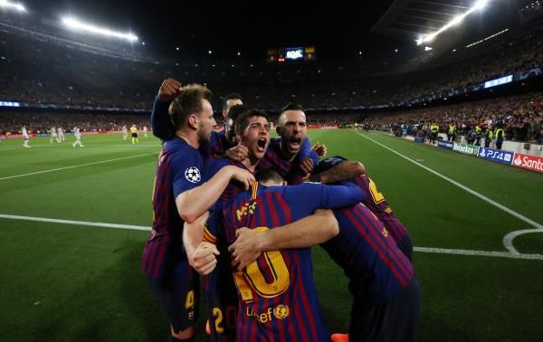 لاعبو برشلونة 