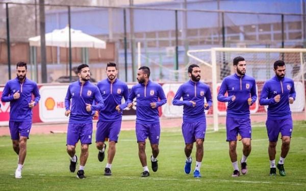 لاعبو الأهلي