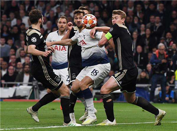 ماتياس دي ليخت