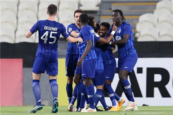 لاعبو الهلال