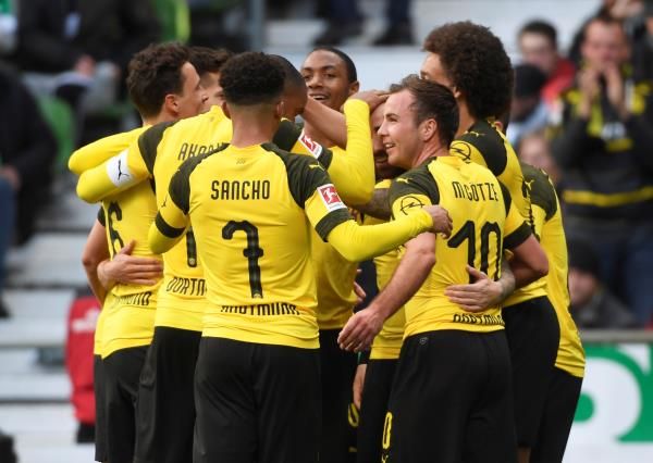 لاعبو بروسيا دورتموند