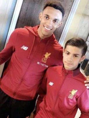 الطفل جامع الكرات رفقة أرنولد