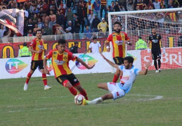 من مباراة الفريقين بالدوري