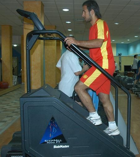 من التدريبات في صالة الحديد 