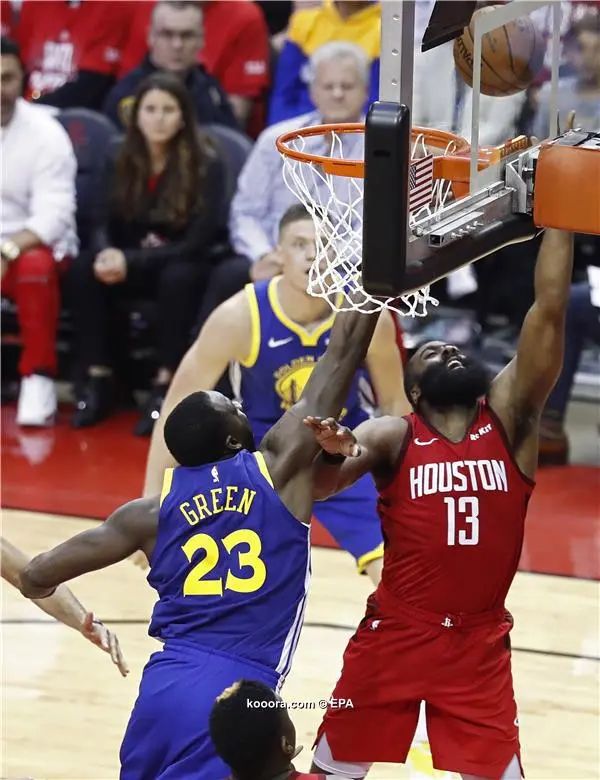 ?i=epa%2fbasketball%2f2019-05%2f2019-05-11-07561777_epa