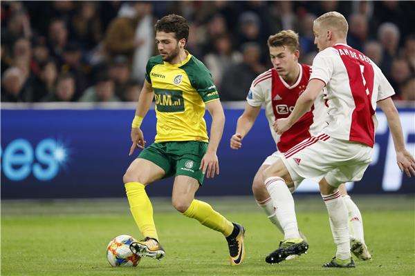 دوني فان دي بيك وماتياس دي ليخت