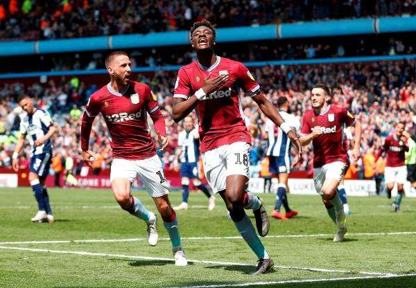 لاعبو أستون فيلا