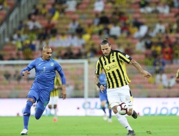 63C75C41-582D-4577-A7F8-0A1B69BB3CC4