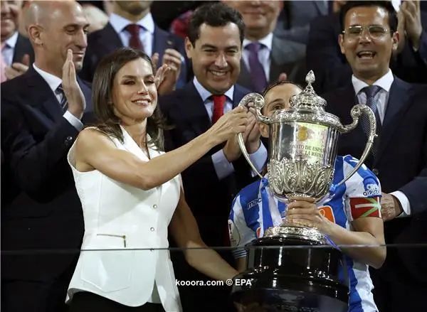 ?i=epa%2fsoccer%2f2019-05%2f2019-05-11%2f2019-05-11-07563446_epa