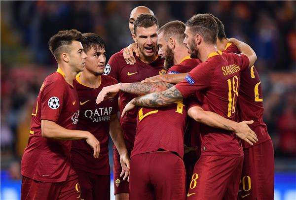 دجيكو مع لاعبي روما