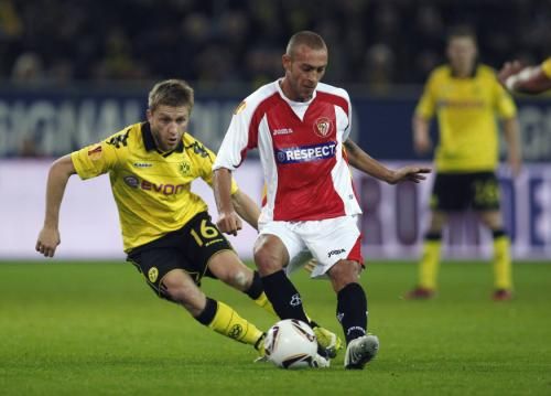2010-09-30t190053z_01_dor08_rtridsp_3_soccer-europa_reuters