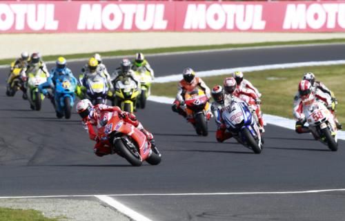 2010-10-17t071540z_01_mel27_rtridsp_3_motorcycling-prix_reuters