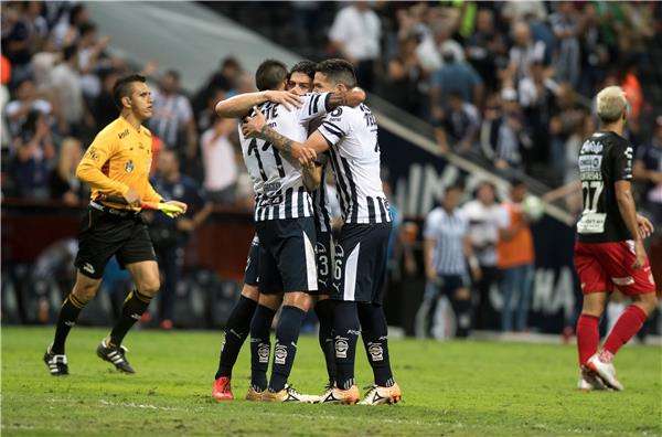 جانب من لقاء مونتيري ونيكاكسا