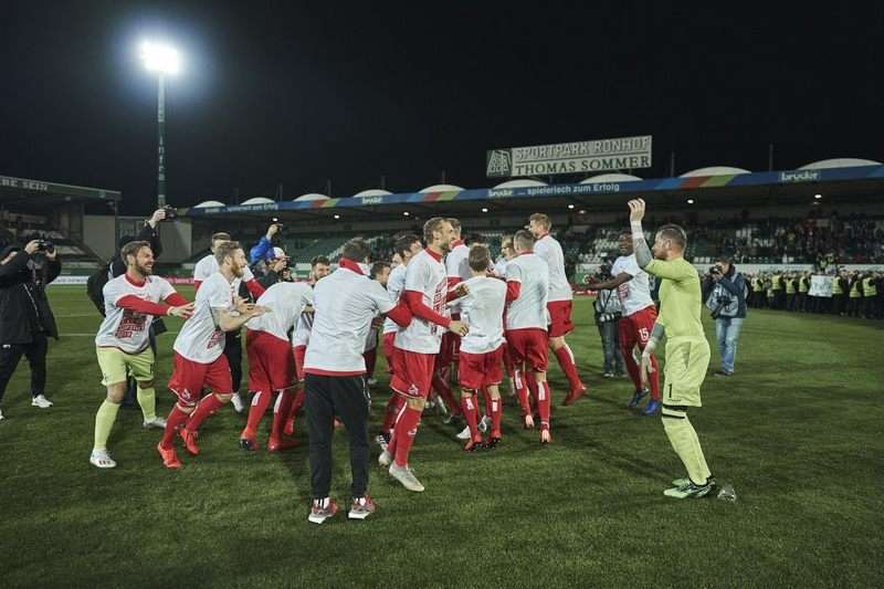 لاعبو كولون