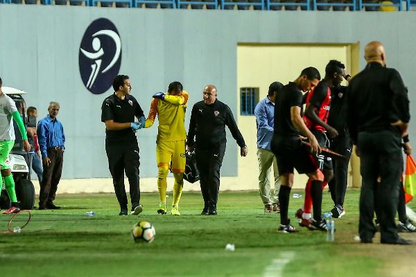 لحظة خروج عماد السيد للإصابة