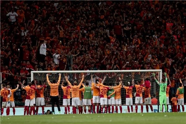 لاعبو جالطة سراي 