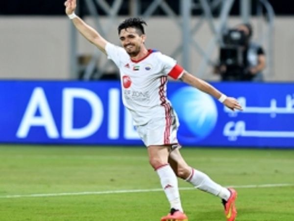 كورونادو لاعب الشارقة